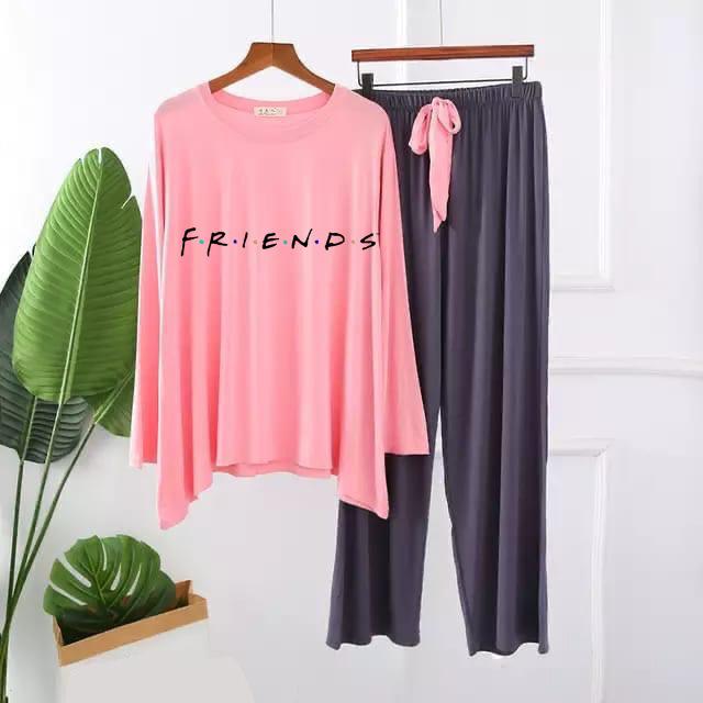 Classic F·R·I·E·N·D·S TV Show Pajama Set