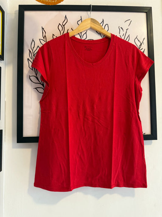 Solid Color Brand T-Shirt for Women – Soft & Comfortable Everyday Wear